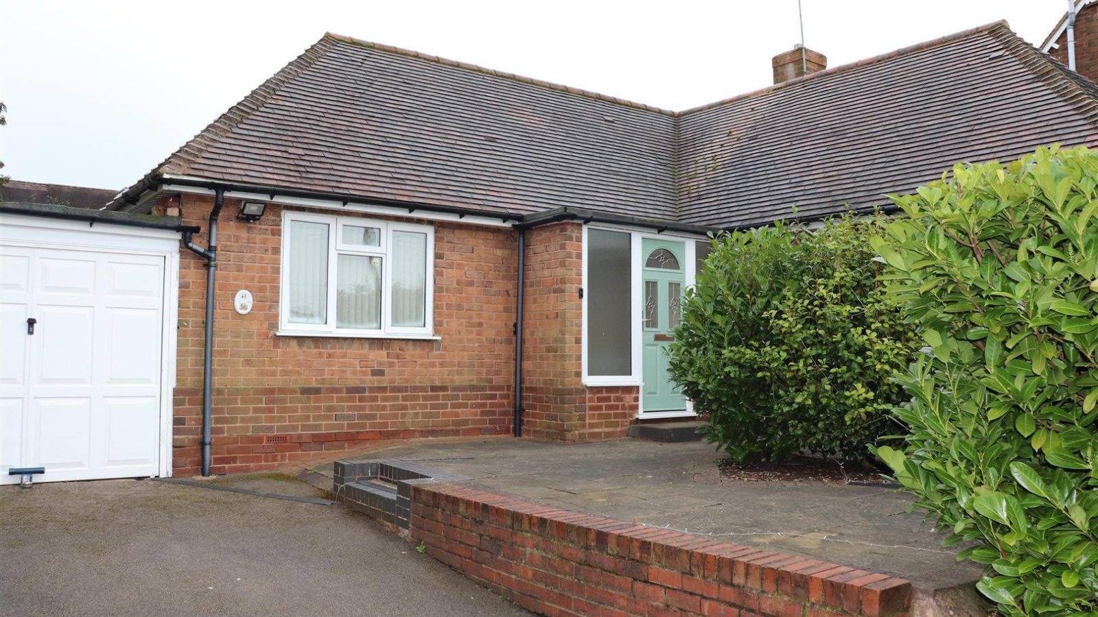 2 bedroom property for sale in Barns Lane, Rushall Guide price £295,000