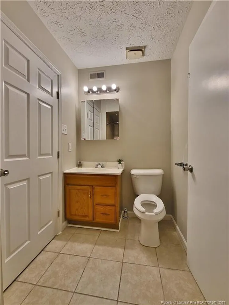 3520 Torbay Dr, Fayetteville, NC 28311