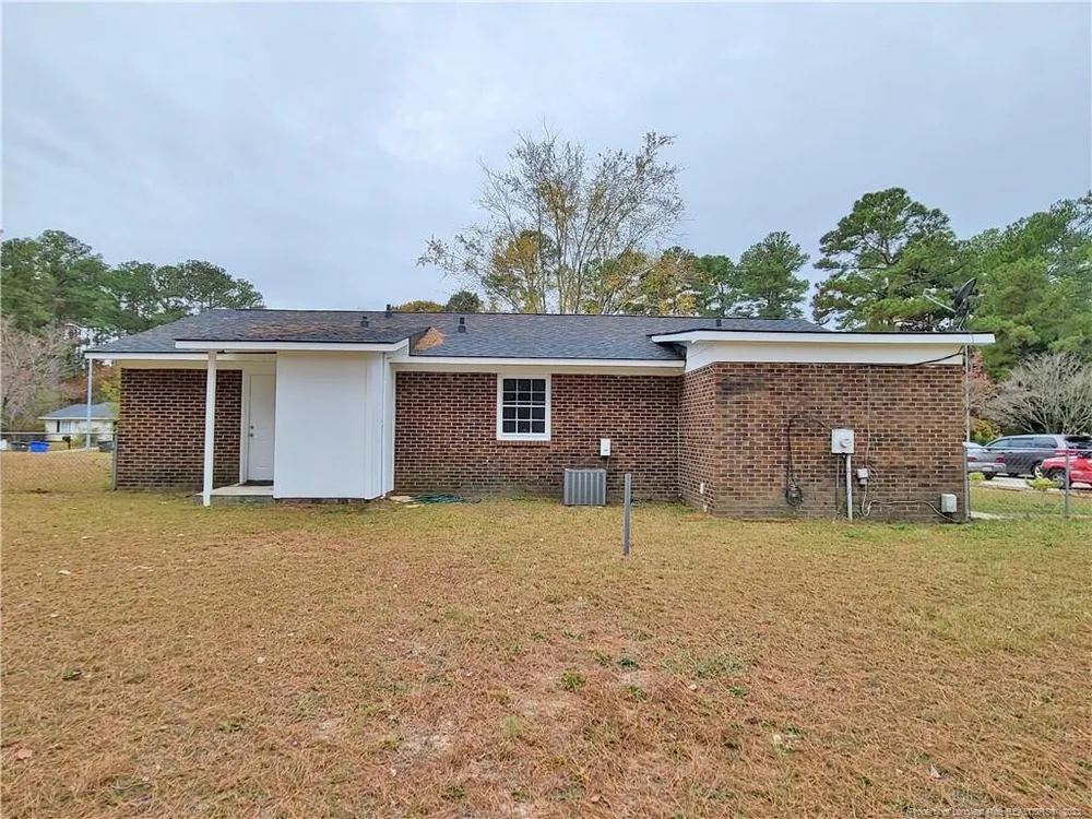 3520 Torbay Dr, Fayetteville, NC 28311