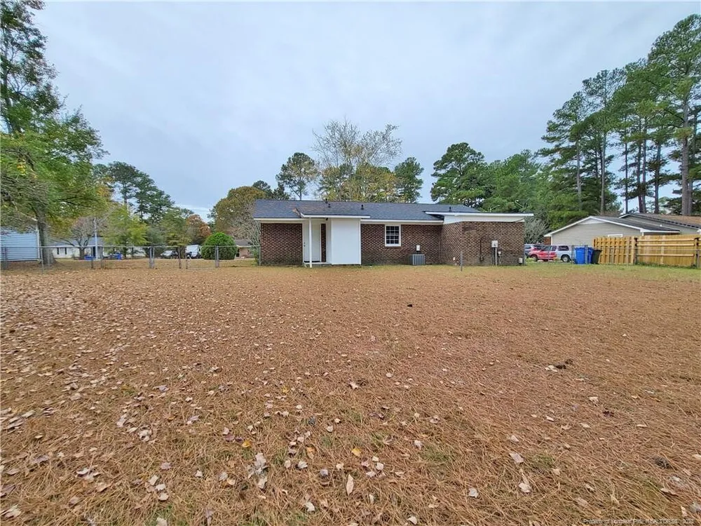 3520 Torbay Dr, Fayetteville, NC 28311