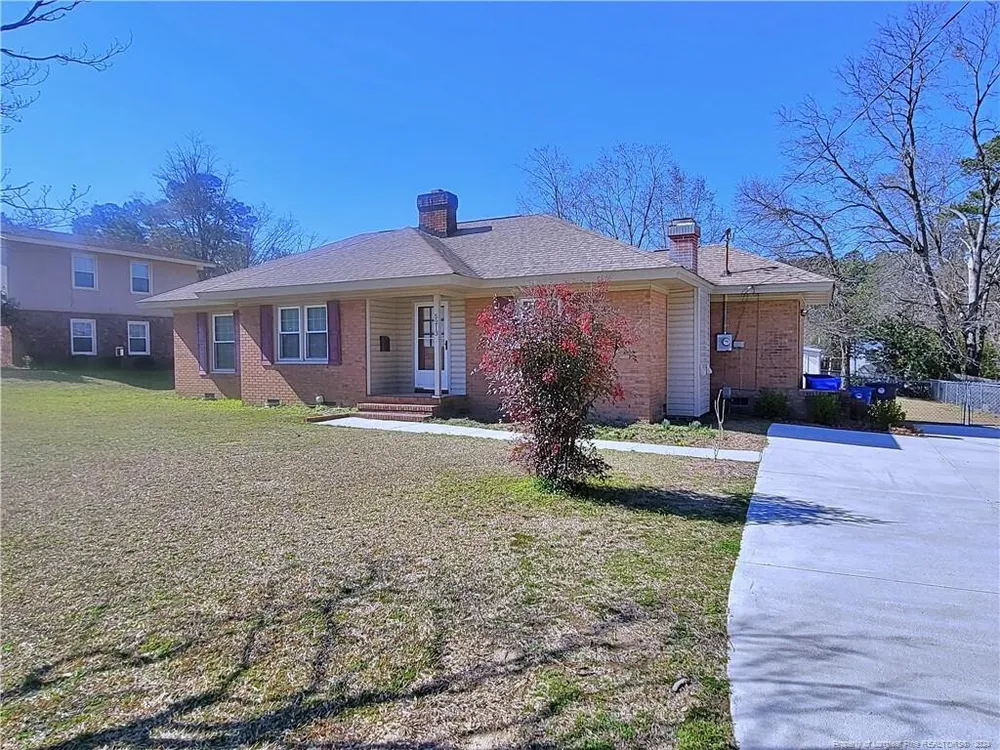 5213 Rodwell Rd, Fayetteville, NC 28311