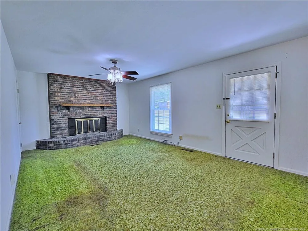 5213 Rodwell Rd, Fayetteville, NC 28311