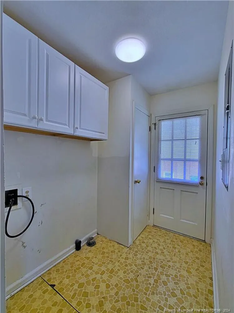 5213 Rodwell Rd, Fayetteville, NC 28311
