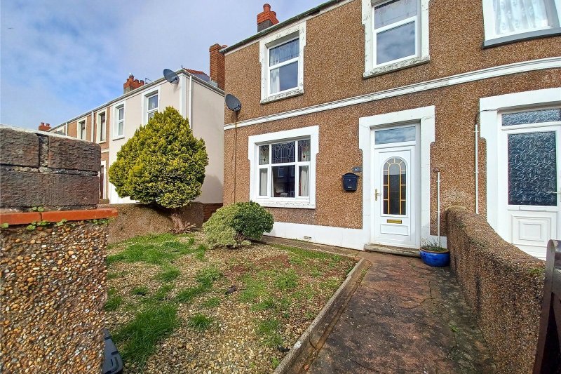 3 bedroom property for sale in Stratford Road, Milford Haven