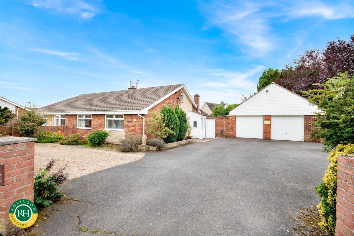 2 bedroom property for sale in Nutwell Lane, Armthorpe, Doncaster