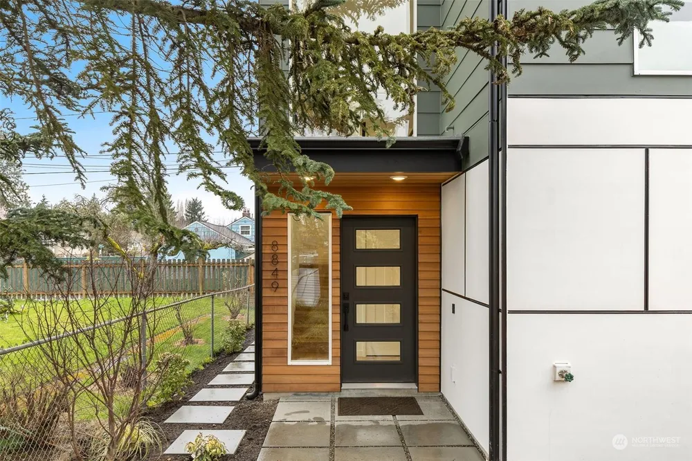 8849 30th Ave SW, Seattle, WA 98126-3714