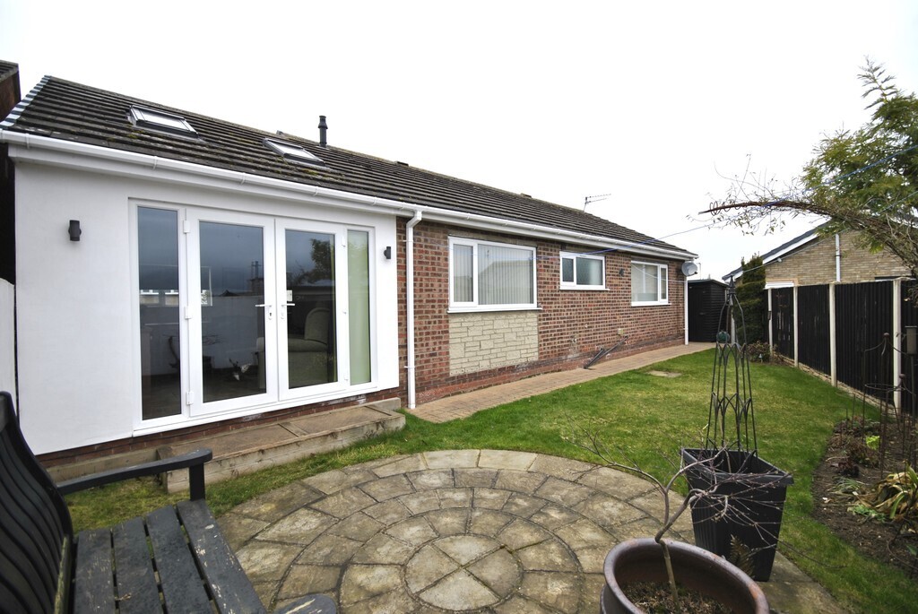 2 bedroom property for sale in All Hallowes Drive, Tickhill, Doncaster