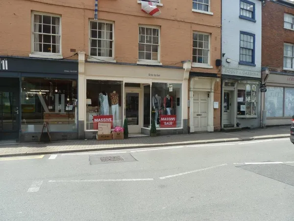 12 Market Place, Melton Mowbray. LE13 1XD