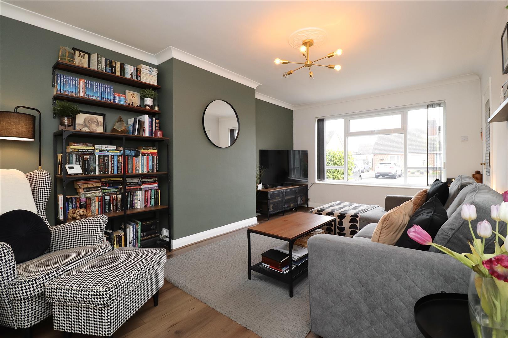 3 bedroom property for sale in Fossway, Stamford Bridge £285,000