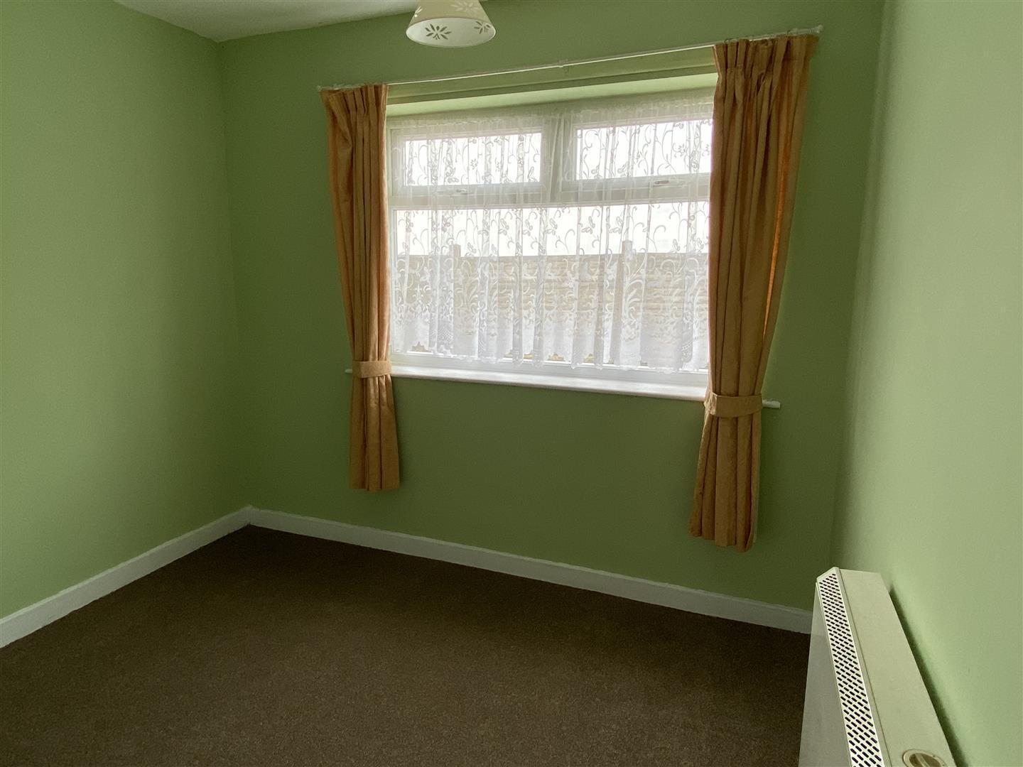 2 bedroom property for sale in Woodville Road, Hartshorne, DE11 7EX £