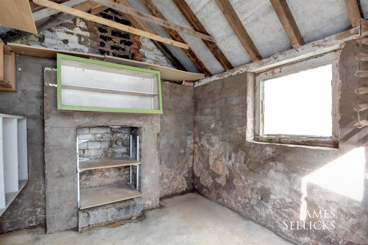 2 bedroom property for sale in The Cottage, East Langton, Market