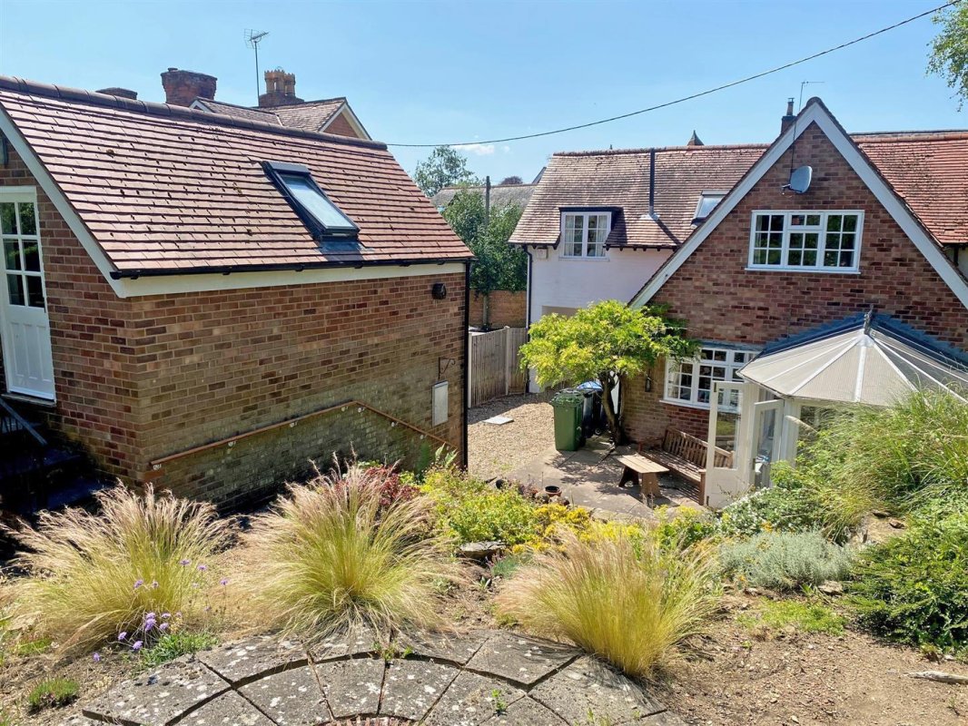 3 bedroom property for sale in Ruth Cottage, East Langton, Market
