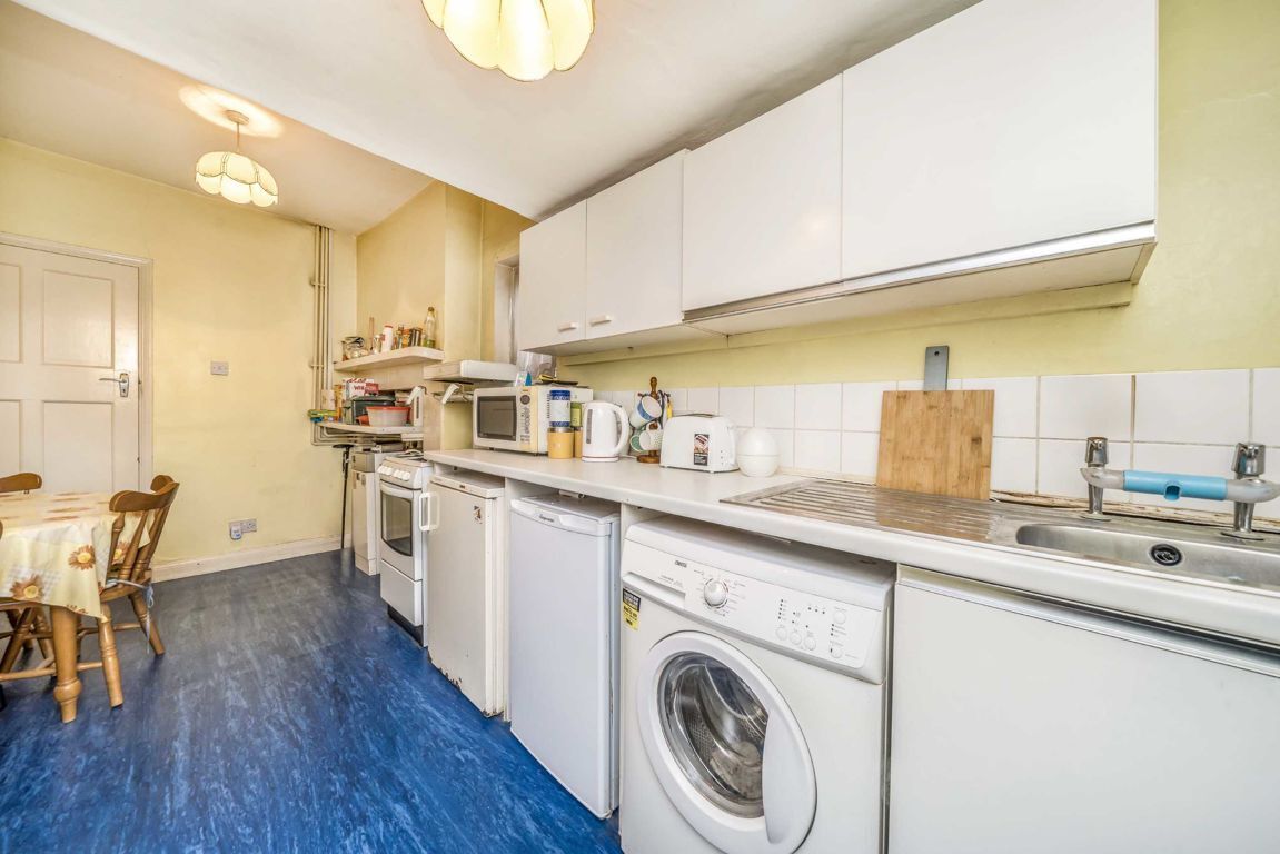 Robertson Smith & Kempson 3 bedroom property for sale in Lexden Road