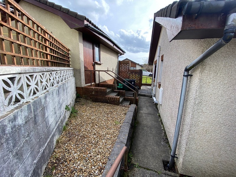 2 bedroom property for sale in Aspen Way, Cimla, Neath, Neath Port