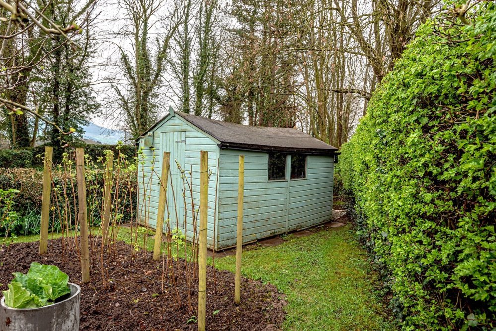 3 bedroom property for sale in Arddleen, Llanymynech, Powys, SY22