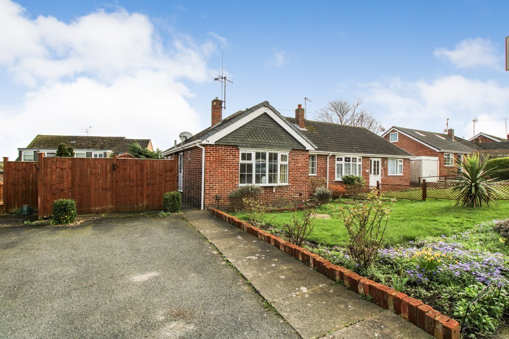 2 bedroom property for sale in Aspin Park Drive, Knaresborough, HG5