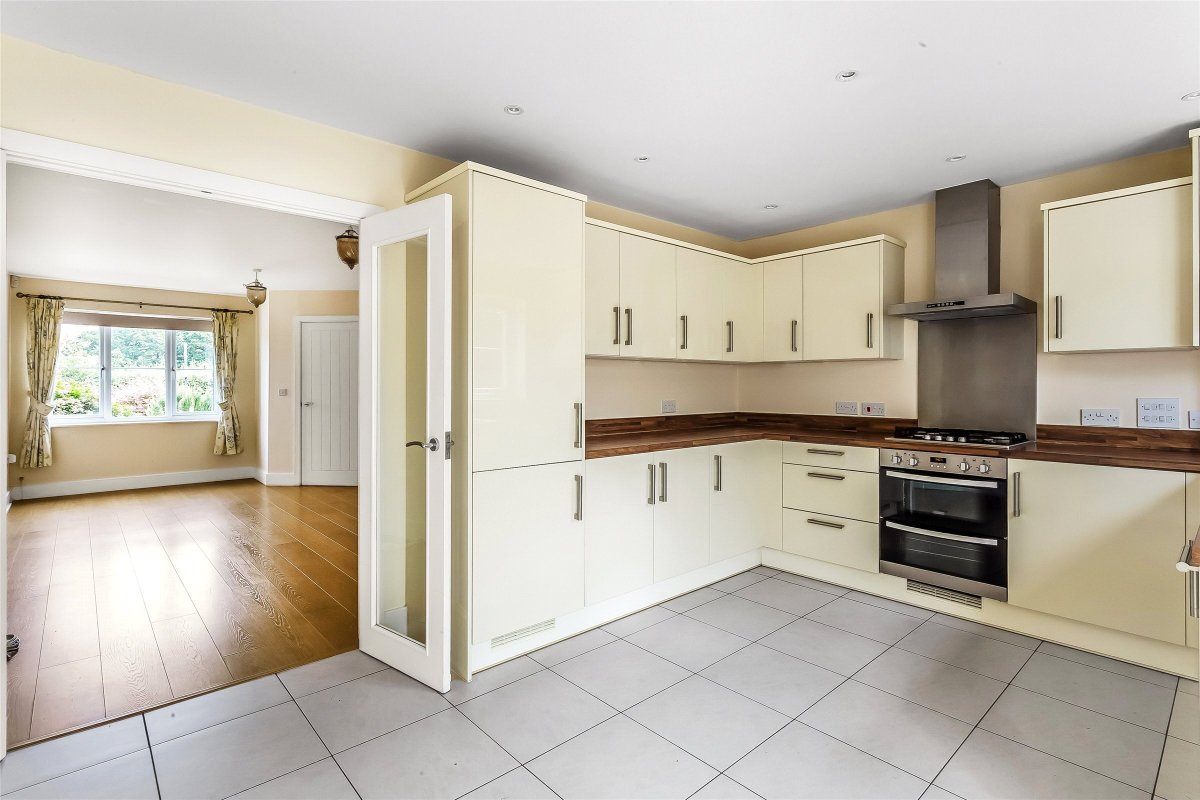 3 bedroom property for sale in Middle Street, Strood Green, Betchworth, Surrey, RH3 £565,000