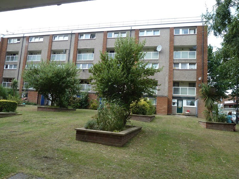 1 bedroom property to let in Acrefield House, Belle Vue Estate, London