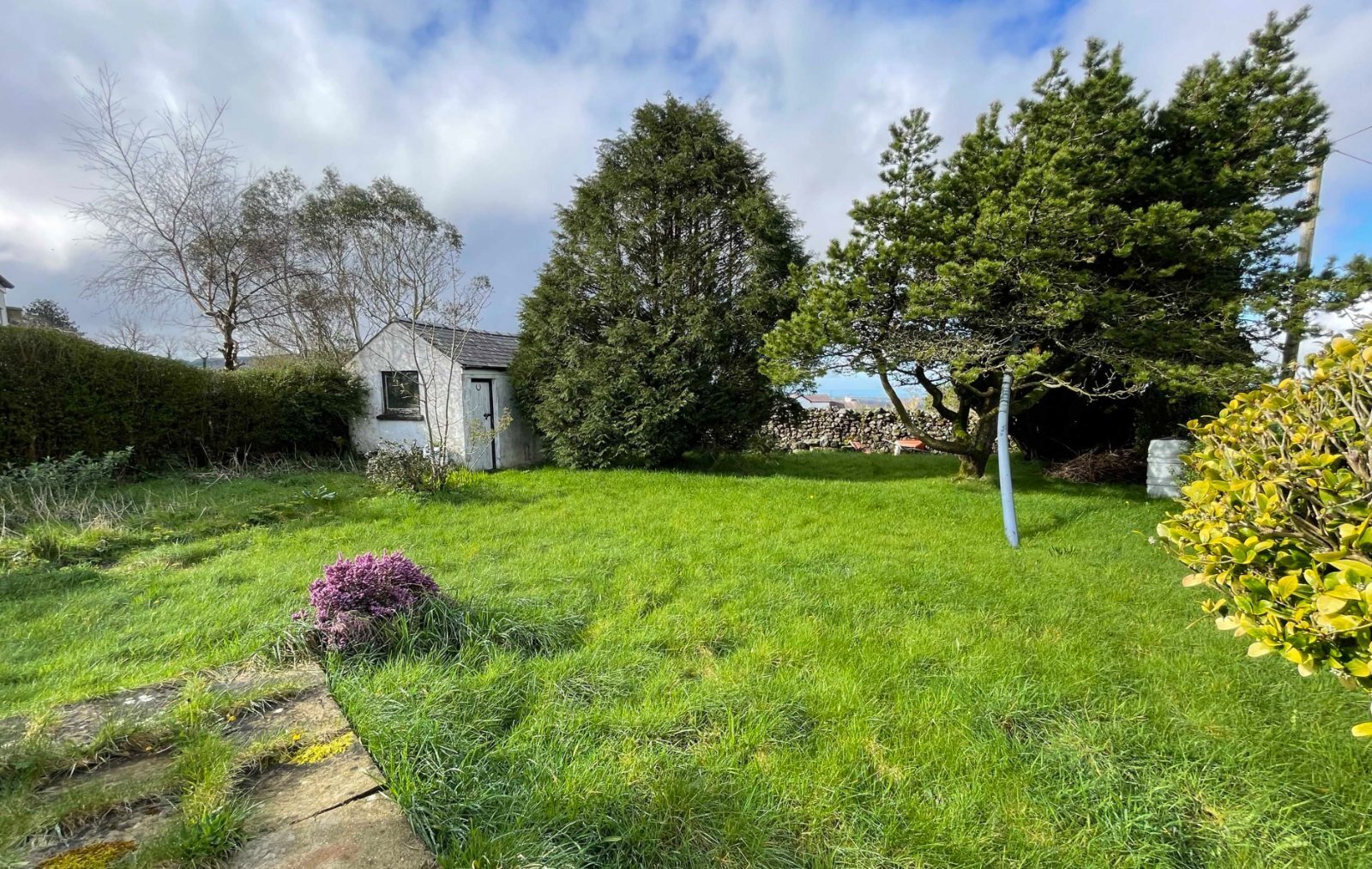 2 bedroom property for sale in Waunfawr, Caernarfon, Gwynedd, LL55 Offers in the region of £