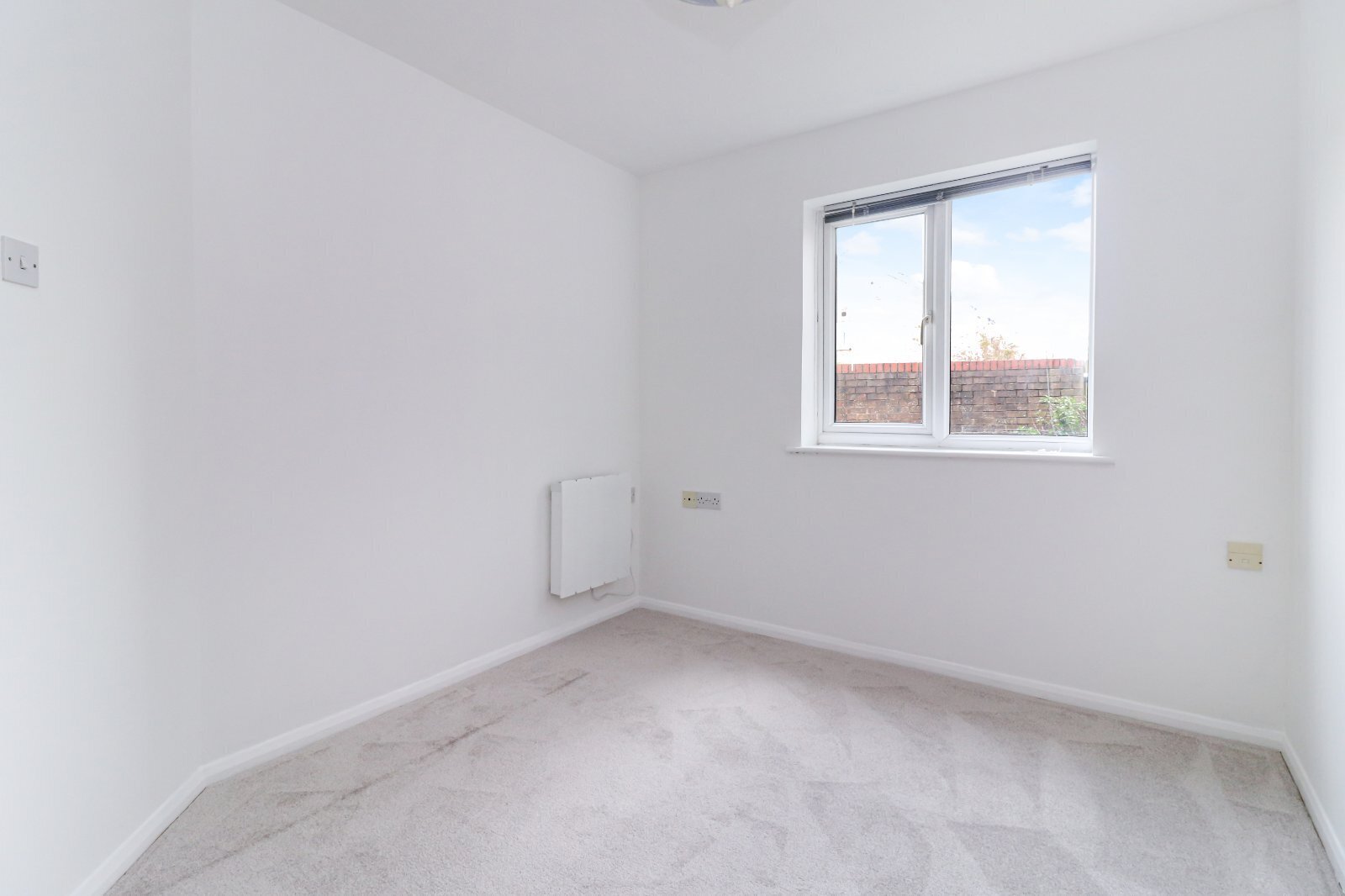 1 bedroom property for sale in Seaford House, Shirley Road, Abbots