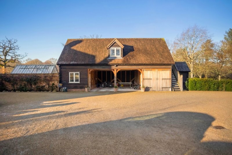 1 bedroom property to let in Ecchinswell Road Kingsclere RG20 £1,050 pcm