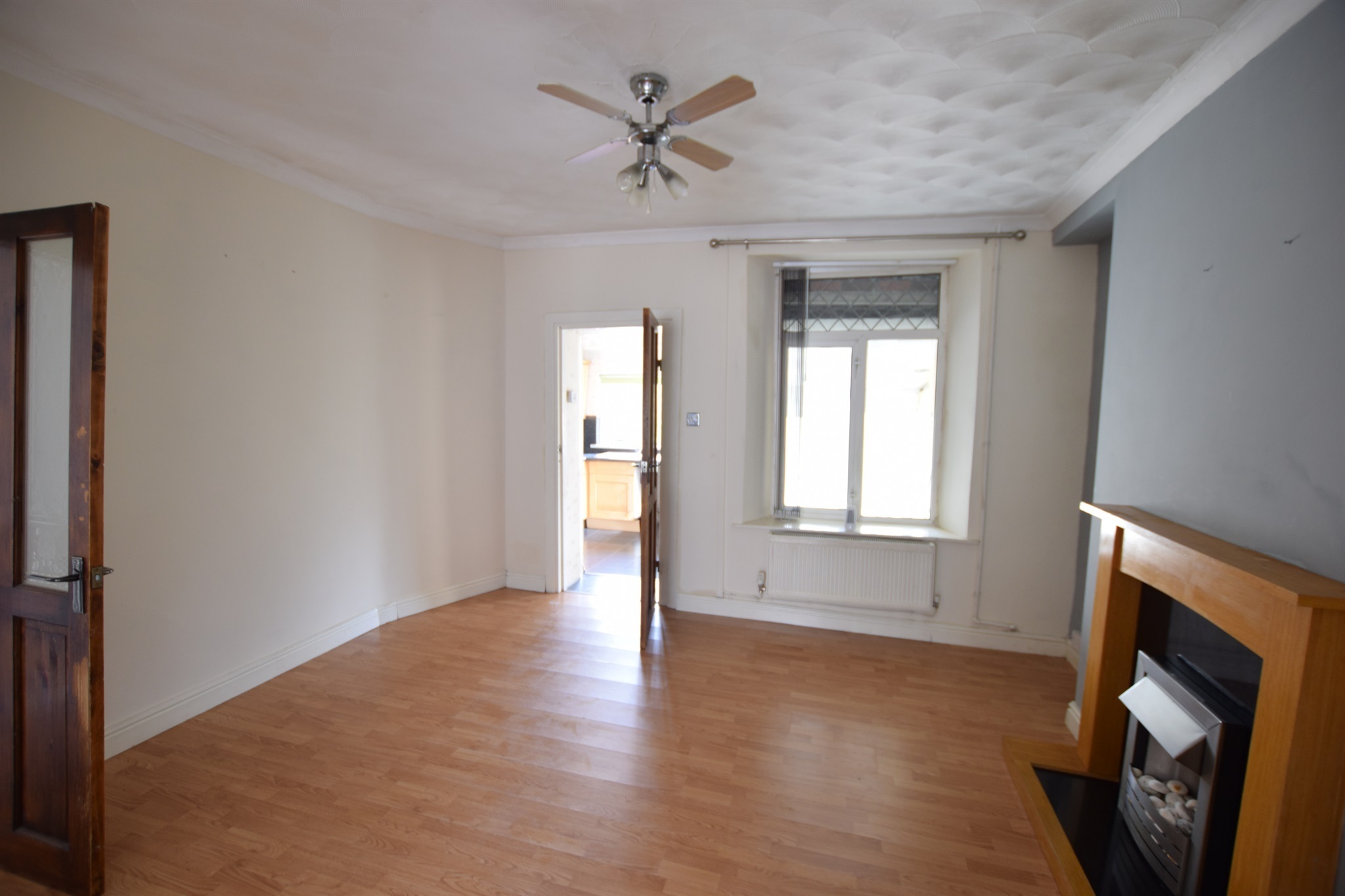 Peter Alan Estate Agents in Blackwood Sell, Buy, Mortgages, Let or Rent