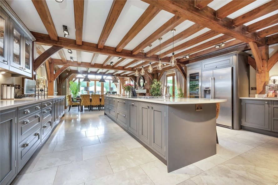 6 bedroom property for sale in The Ridings, Rothley, Leicester