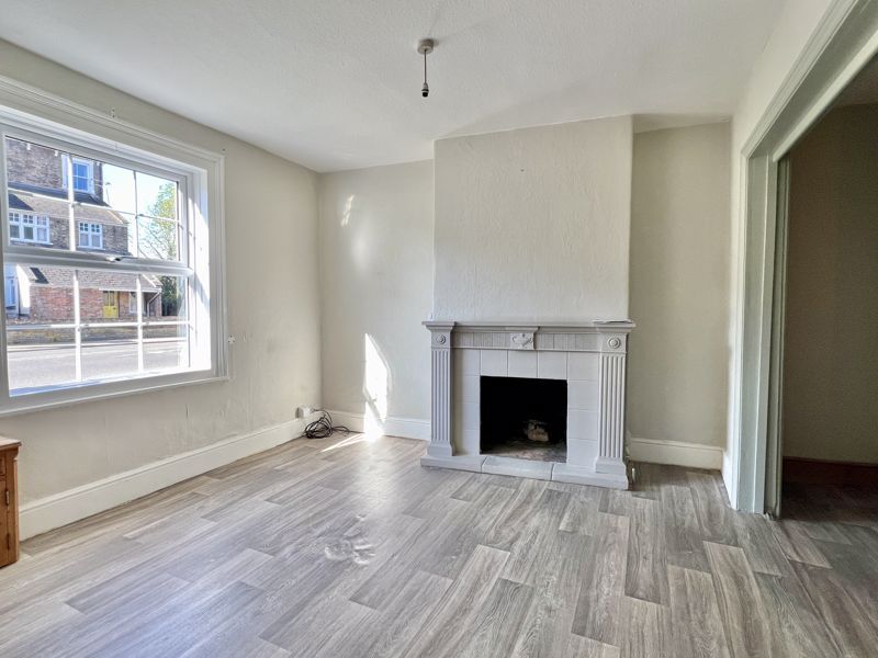 2 bedroom property for sale in Staplegrove Road, Taunton £190,000