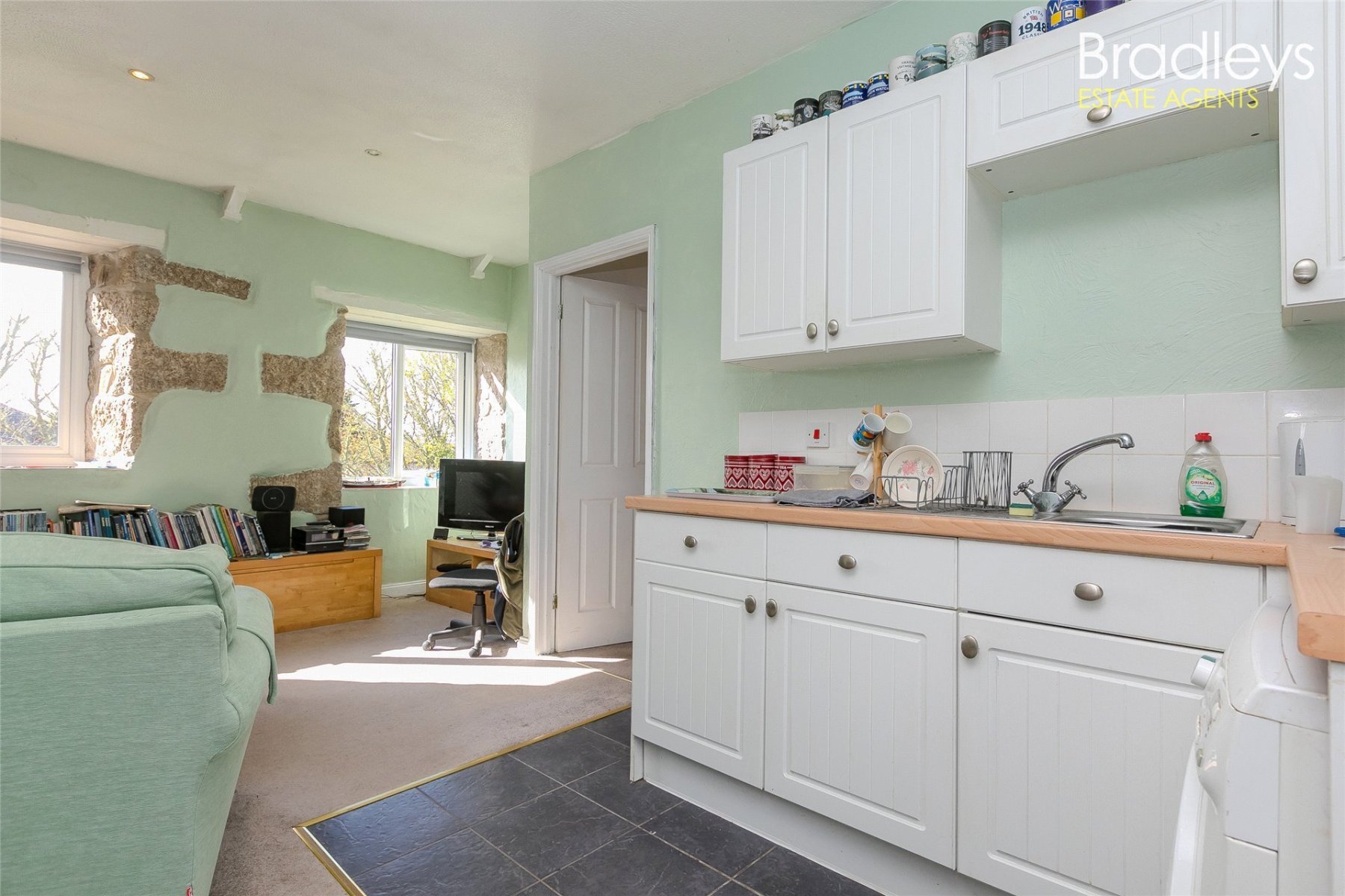 1 bedroom property for sale in Crowlas, Penzance, Cornwall, TR20