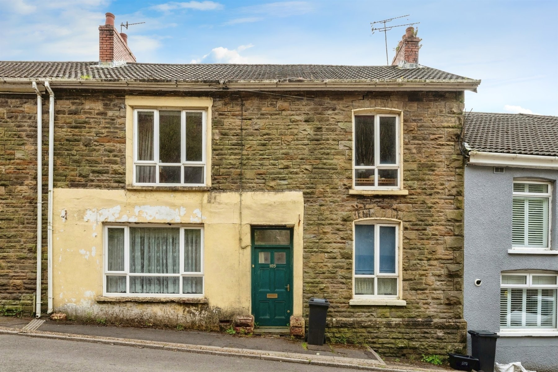 3 bedroom property for sale in Cyfyng Road, Ystalyfera, Swansea Guide price £60,000