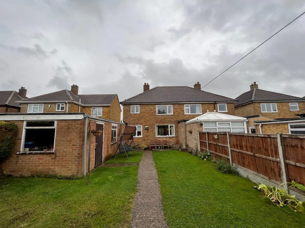 BALMORAL ROAD, MELTON MOWBRAY
