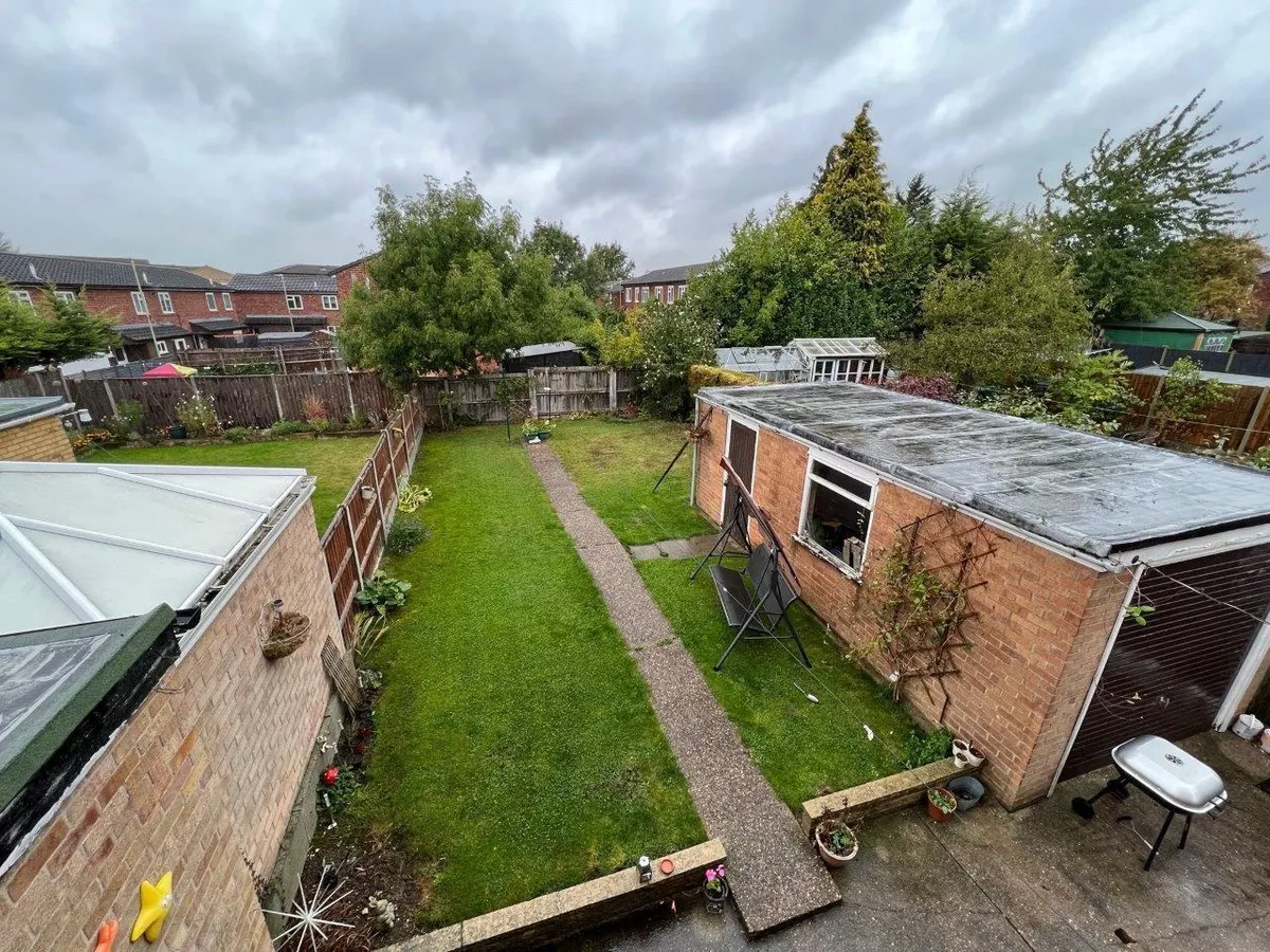 BALMORAL ROAD, MELTON MOWBRAY