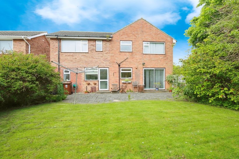 Meadow Drive, Hartlepool 4 bedroom detached house Manners & Harrison