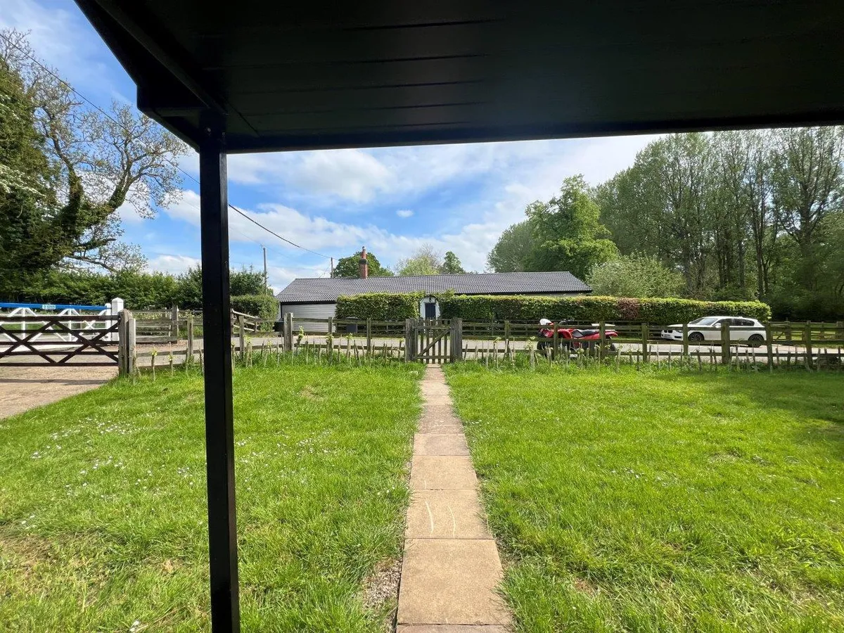 WEST LODGE, BAGGRAVE HALL ROAD, HUNGARTON