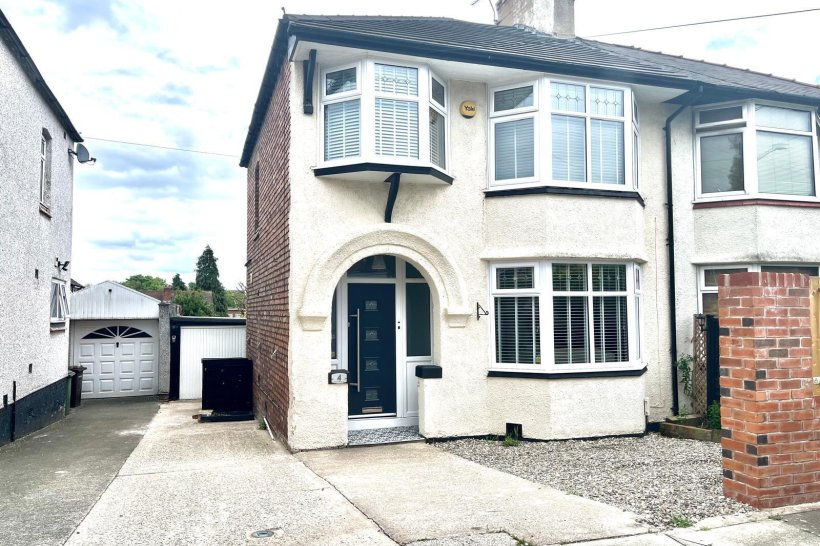 Barlow Avenue, Wirral 3 bedroom semidetached house Jones & Chapman