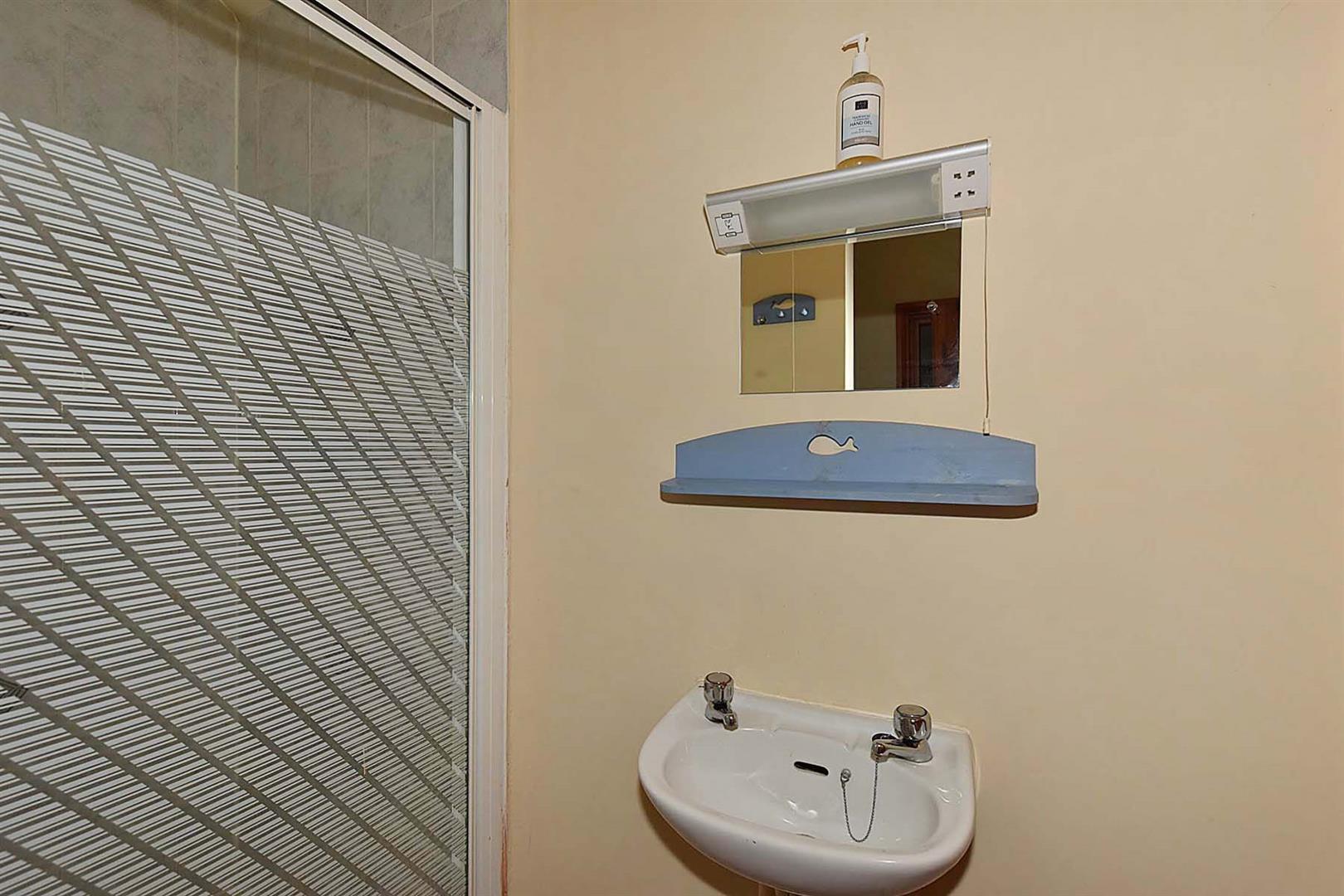 4 bedroom property for sale in Coalpit Lane, Langley, MACCLESFIELD £