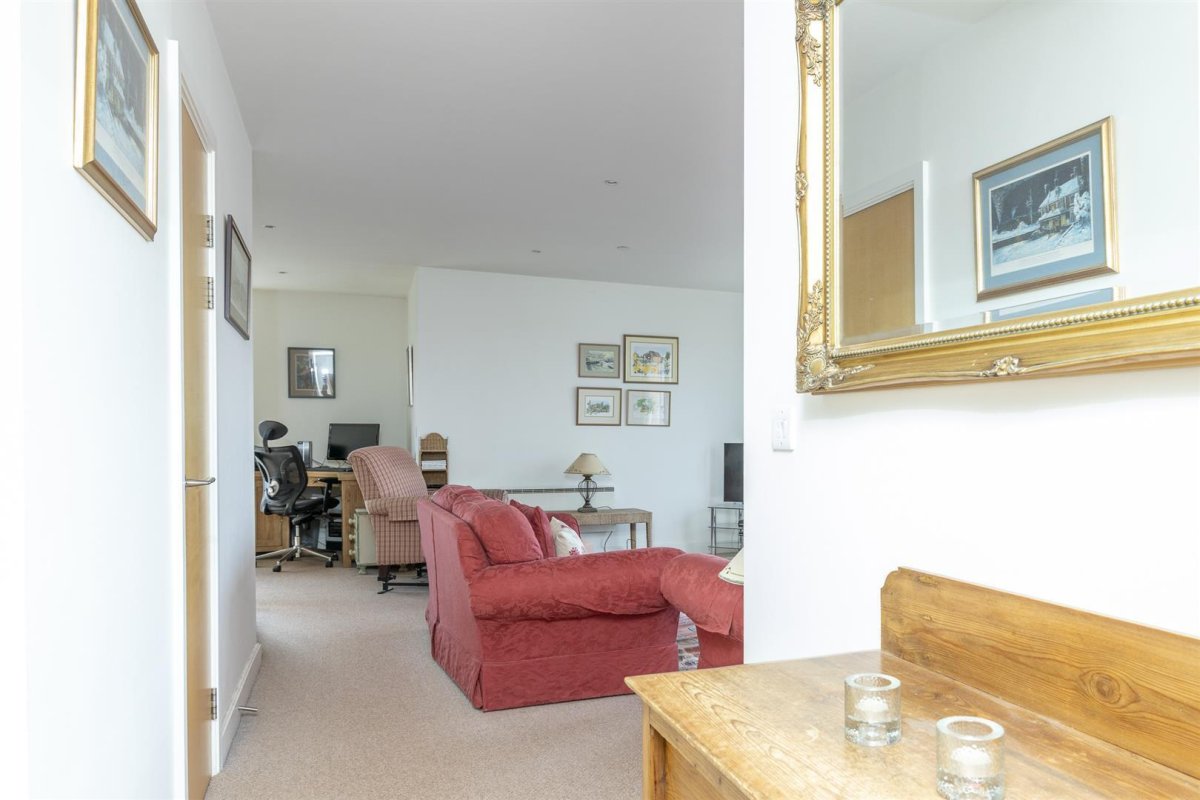 2 bedroom property for sale in Soar House, St. Marys Road, Market