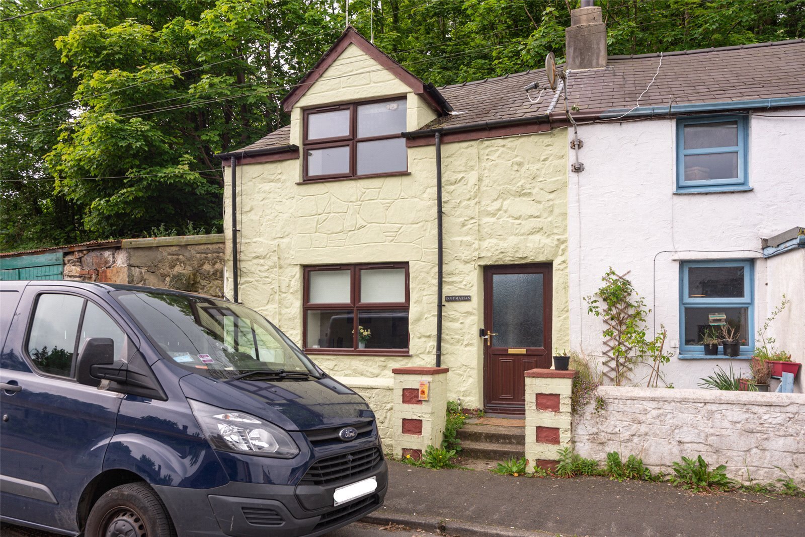 2 bedroom property for sale in CwmyGlo, Caernarfon, Gwynedd, LL55 £