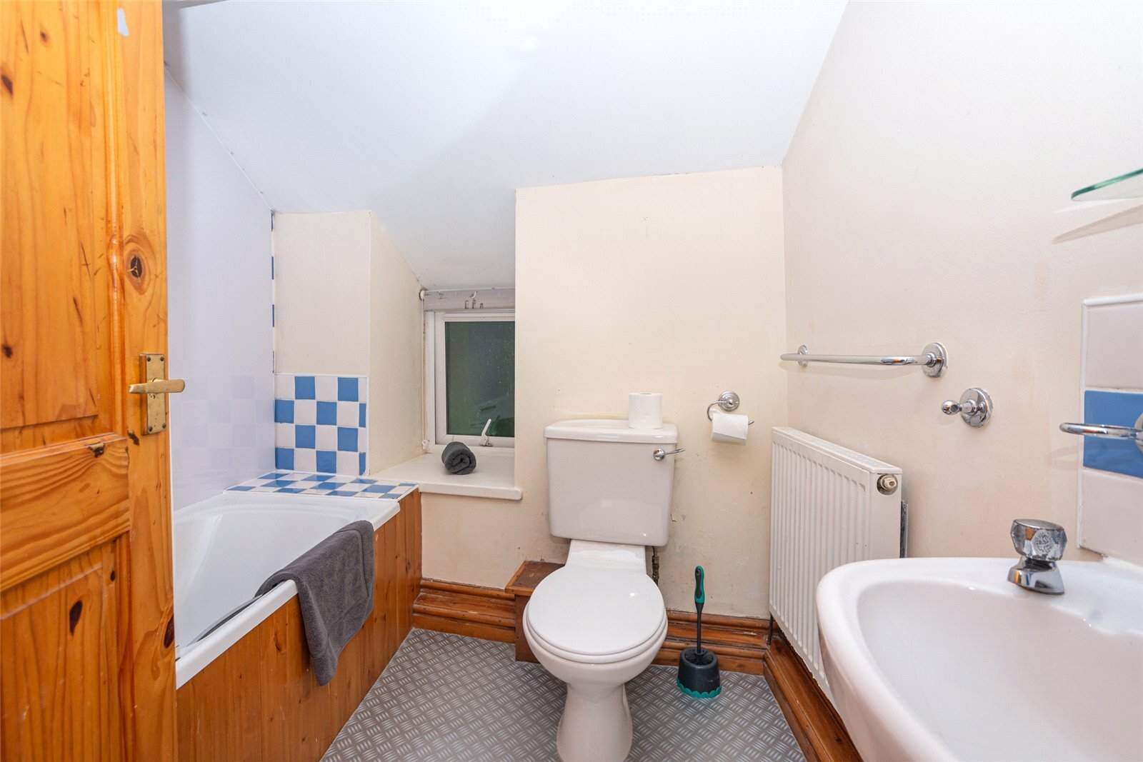 2 bedroom property for sale in CwmyGlo, Caernarfon, Gwynedd, LL55 £