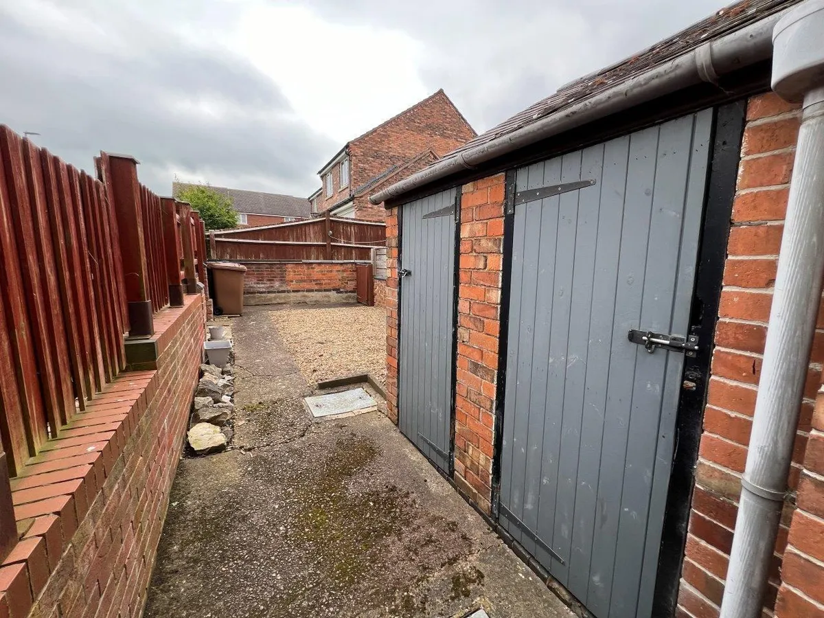SAXBY ROAD, MELTON MOWBRAY