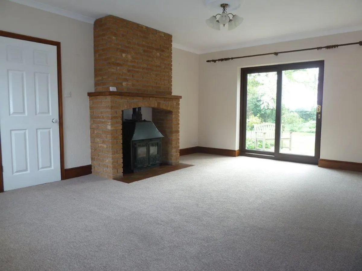 SPINNEY LODGE, GIBSONS LANE, OLD DALBY