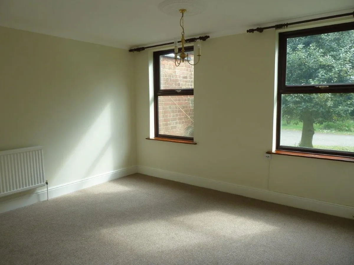 SPINNEY LODGE, GIBSONS LANE, OLD DALBY