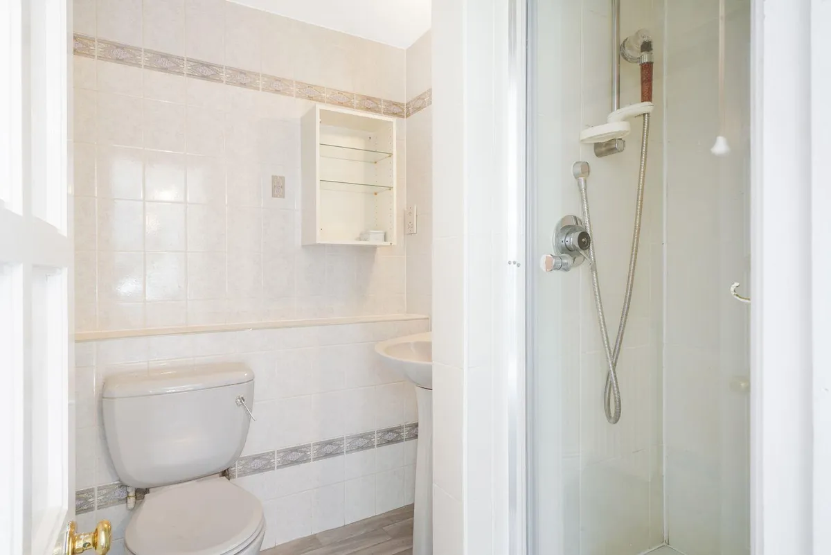 Honeyman Close, Brondesbury Park, NW6