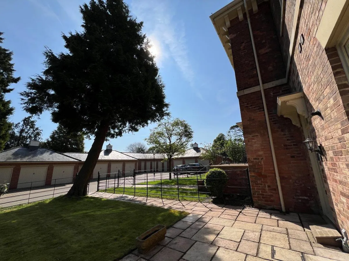 BELVOIR COTTAGE, CRAVEN COURT, MELTON MOWBRAY