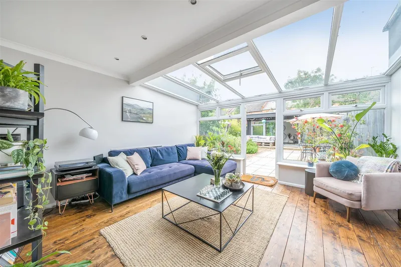 Villiers Road, London, NW2