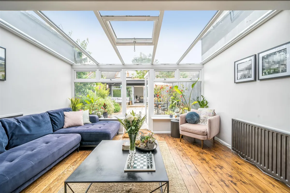 Villiers Road, London, NW2