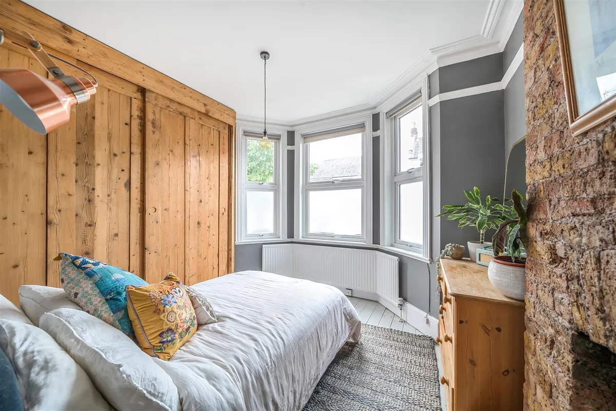 Villiers Road, London, NW2