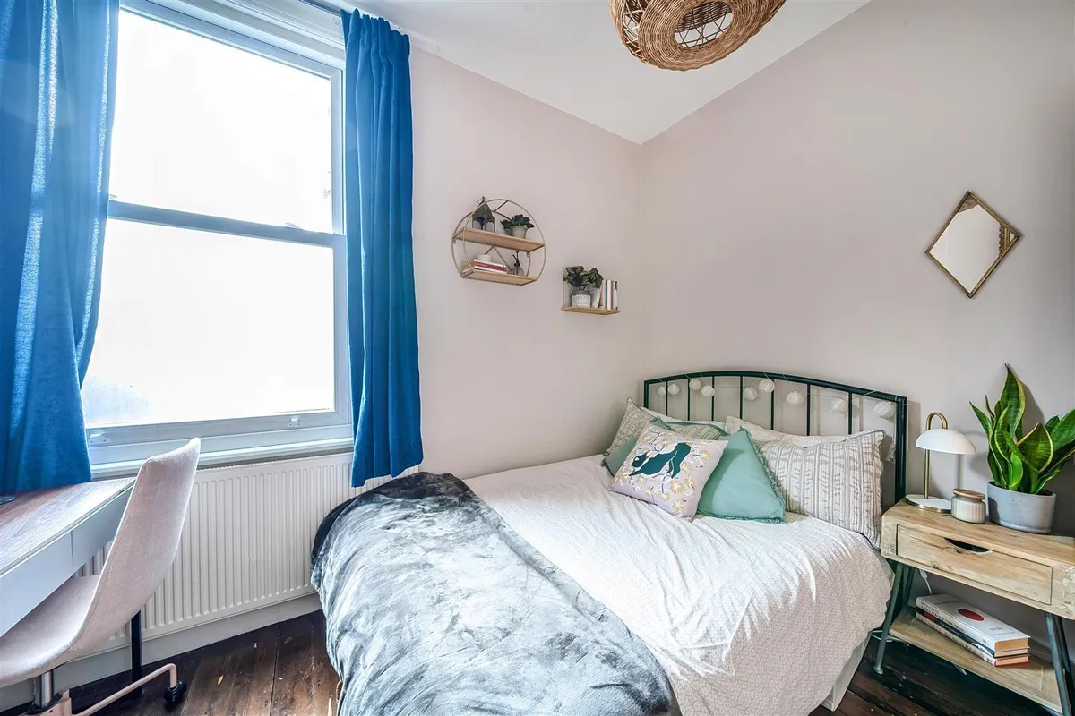 Villiers Road, London, NW2