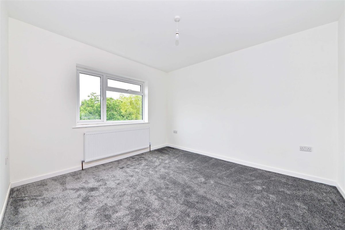 3 bedroom property for sale in Grove Road, Kings Heath, Birmingham £