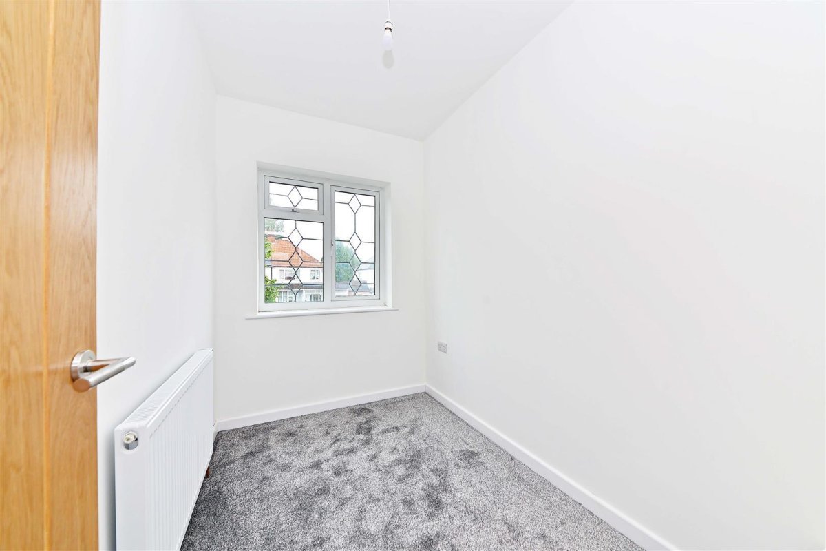 3 bedroom property for sale in Grove Road, Kings Heath, Birmingham £